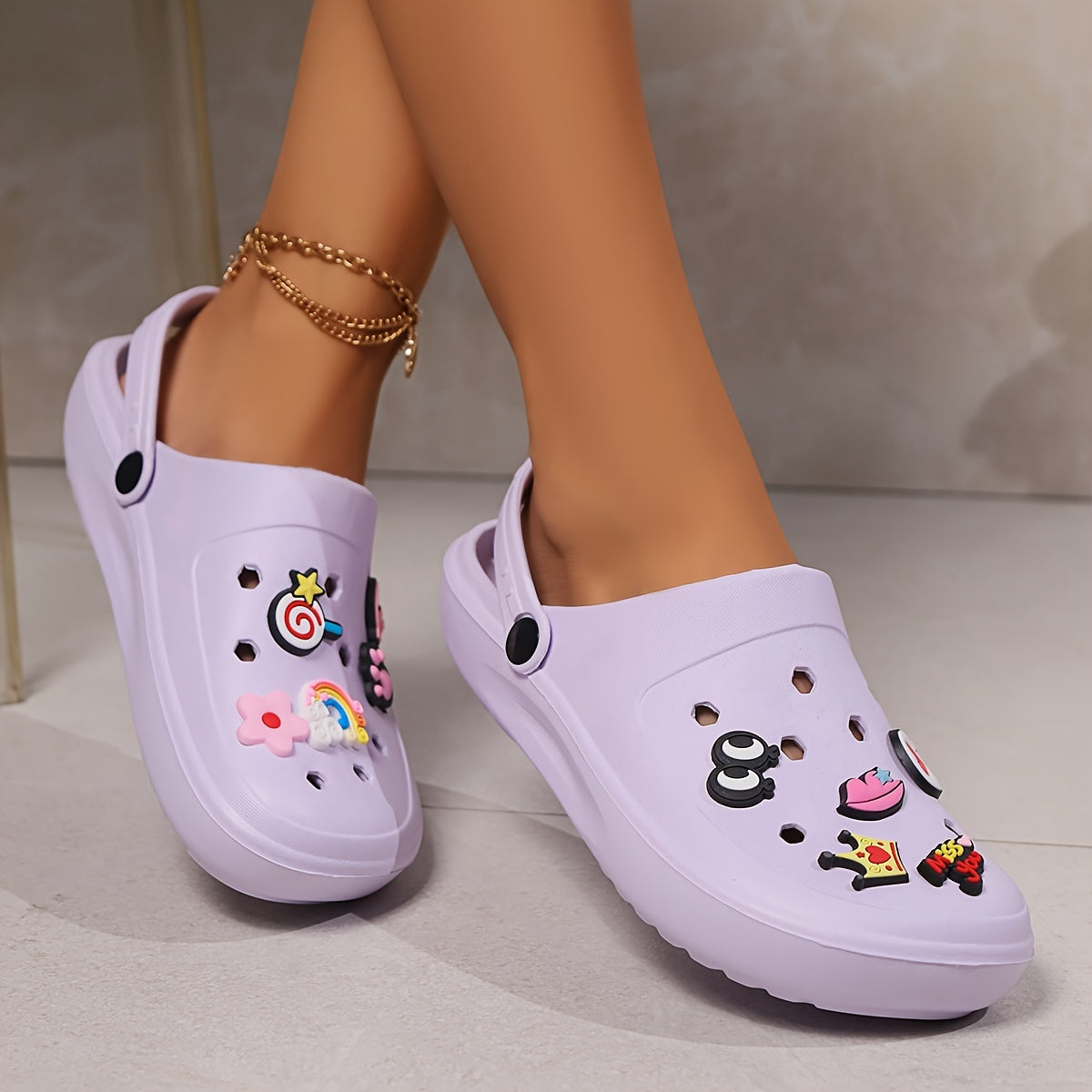 Women’s Elegant Summer Clogs – Breathable Thick Sole Beach Sandals with Charms