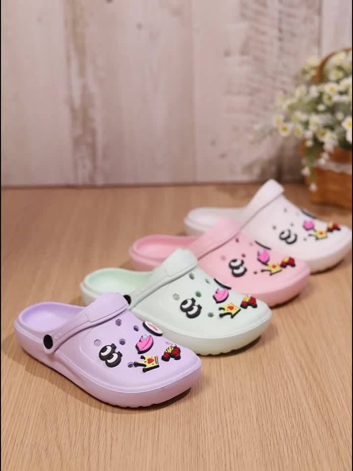 Women’s Elegant Summer Clogs – Breathable Thick Sole Beach Sandals with Charms