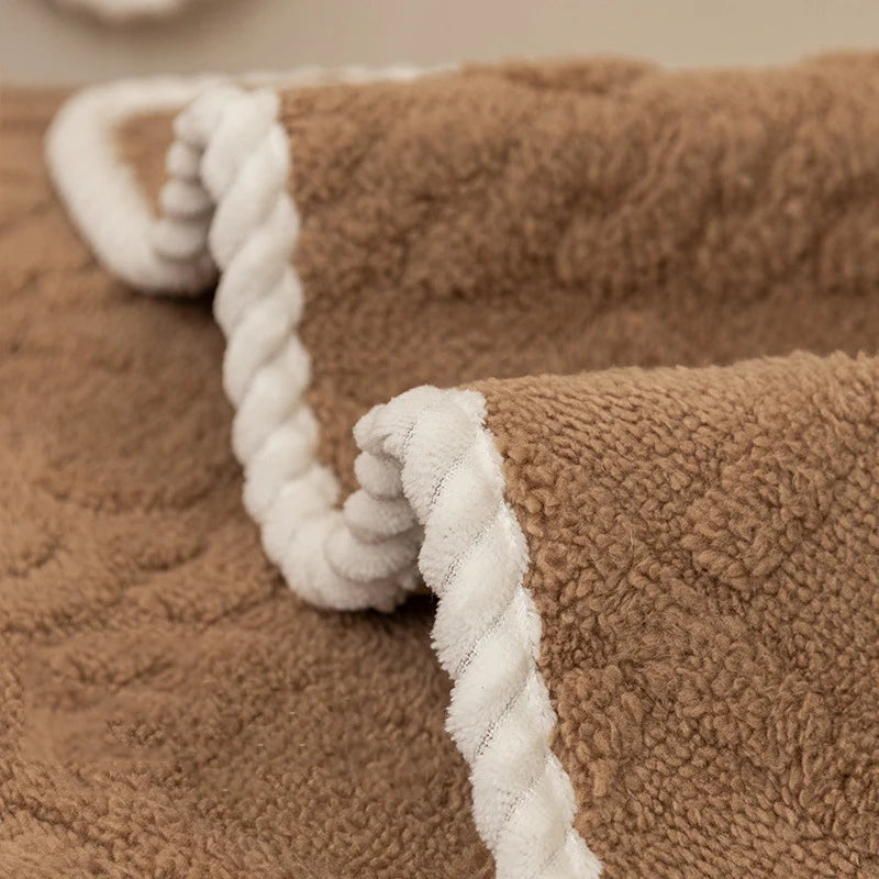 Plush Diamond Printed Non-slip Sofa Cover