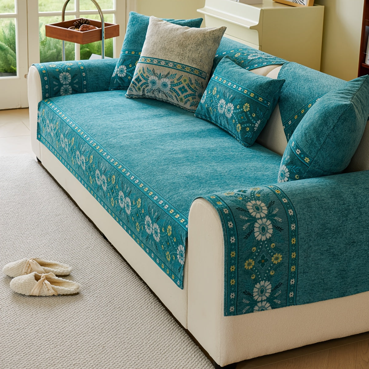 Luxury Anti-slip Venice Sofa Mat | 4-Season Chenille Sofa Cover
