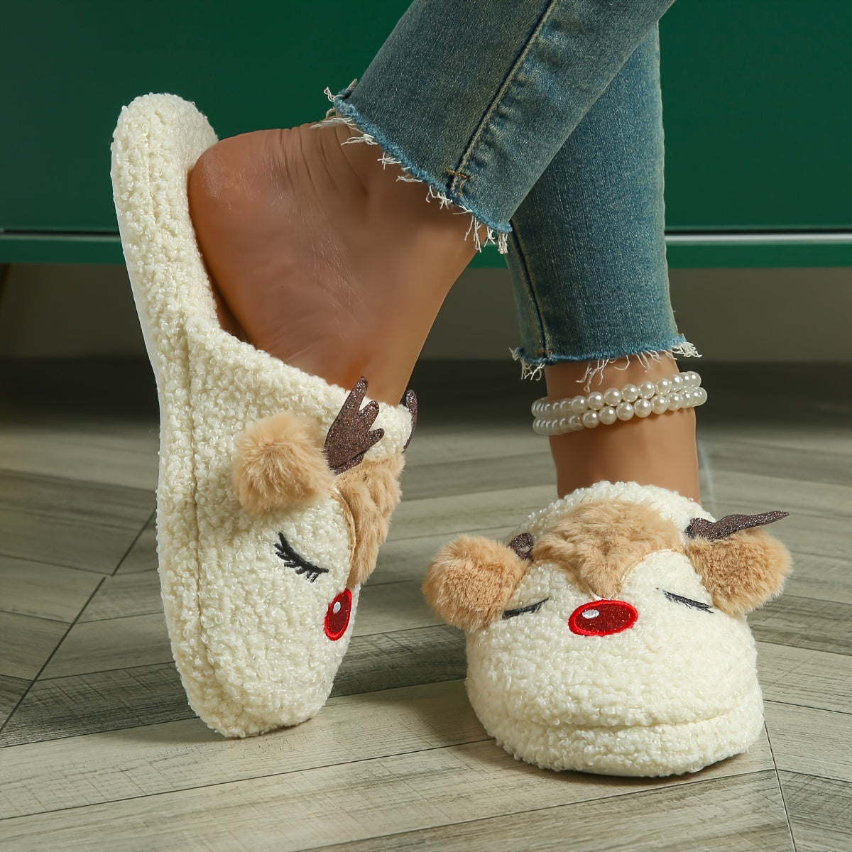 Women’s Cozy Christmas Reindeer Slippers – Plush Cartoon House Shoes Indoor