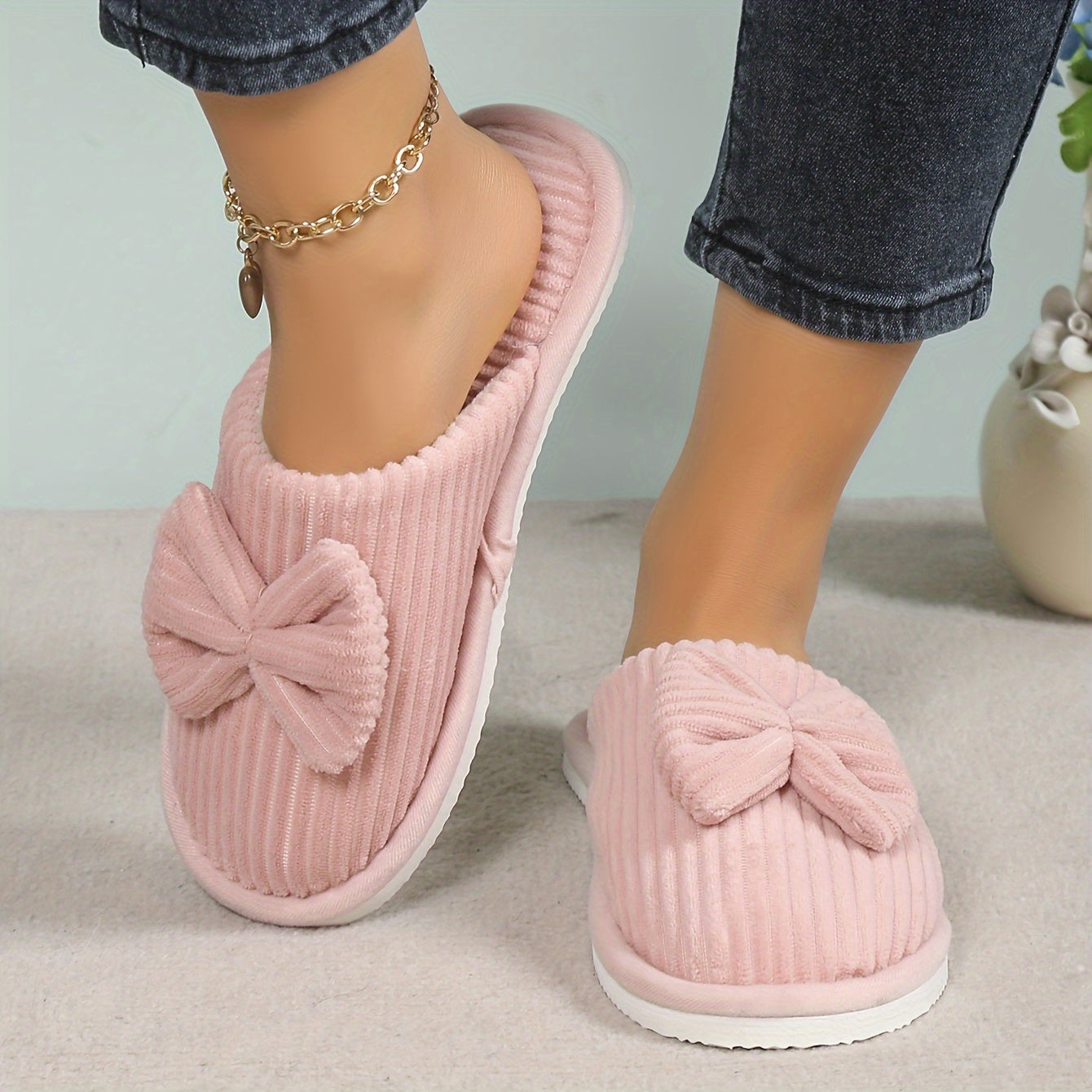 Women’s Cozy Fuzzy Slippers – Cute Bowknot Closed Toe Winter Plush House Shoes