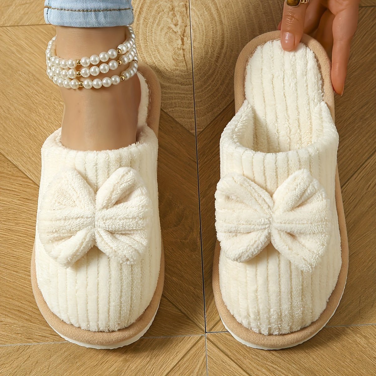 Women’s Cozy Fuzzy Slippers – Cute Bowknot Closed Toe Winter Plush House Shoes
