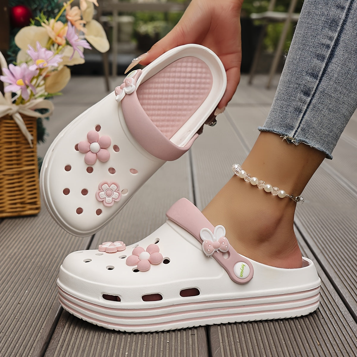 Women’s Cute Floral Clogs – Breathable Thick-Soled Slip-On Garden & Beach Shoes